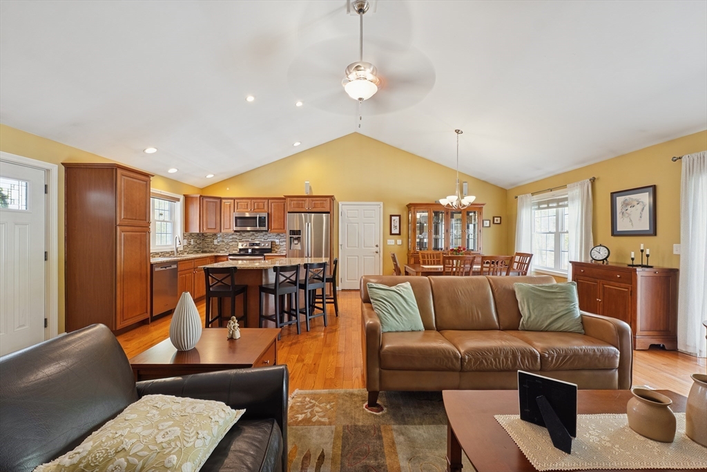 3080 Club House Dr, Dighton, MA, 3080 Club House Dr, Dighton, MA Photo #17