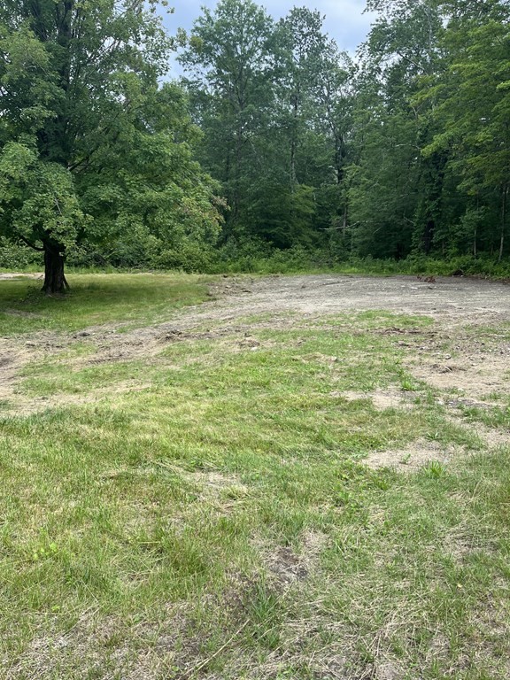 23 Robbins Rd