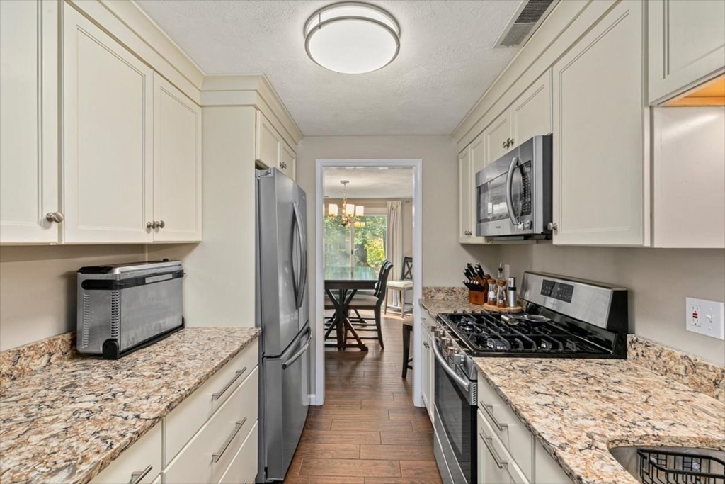 120 Brickett Hill Circle 120
