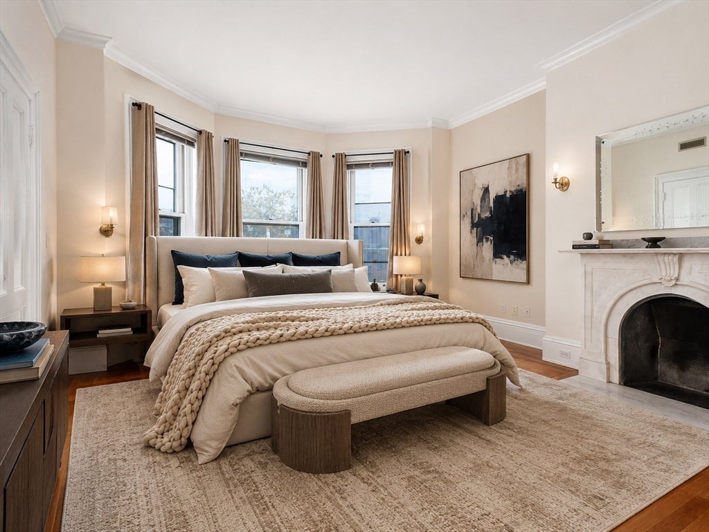 218 Commonwealth Ave #3, Boston, MA Photo #2