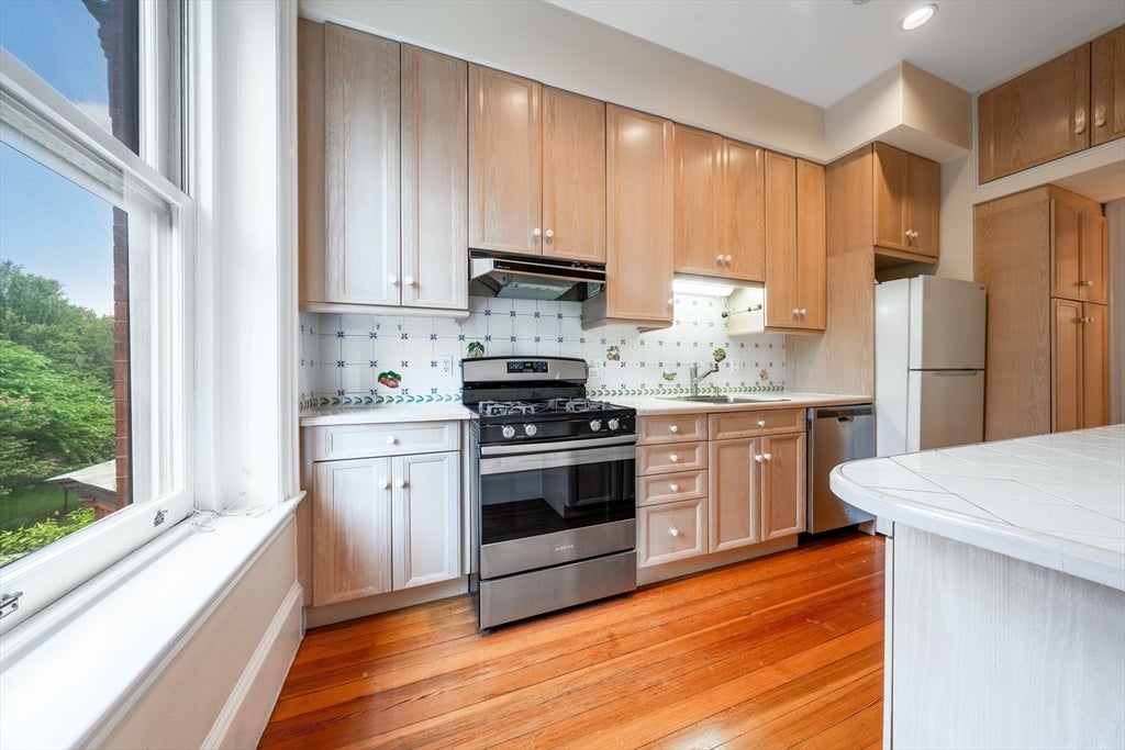 218 Commonwealth Ave #3, Boston, MA Photo #3