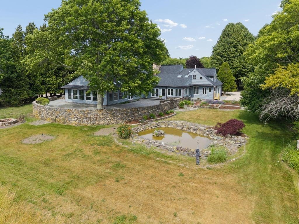 683 Neck Road, Tiverton, RI Photo #8