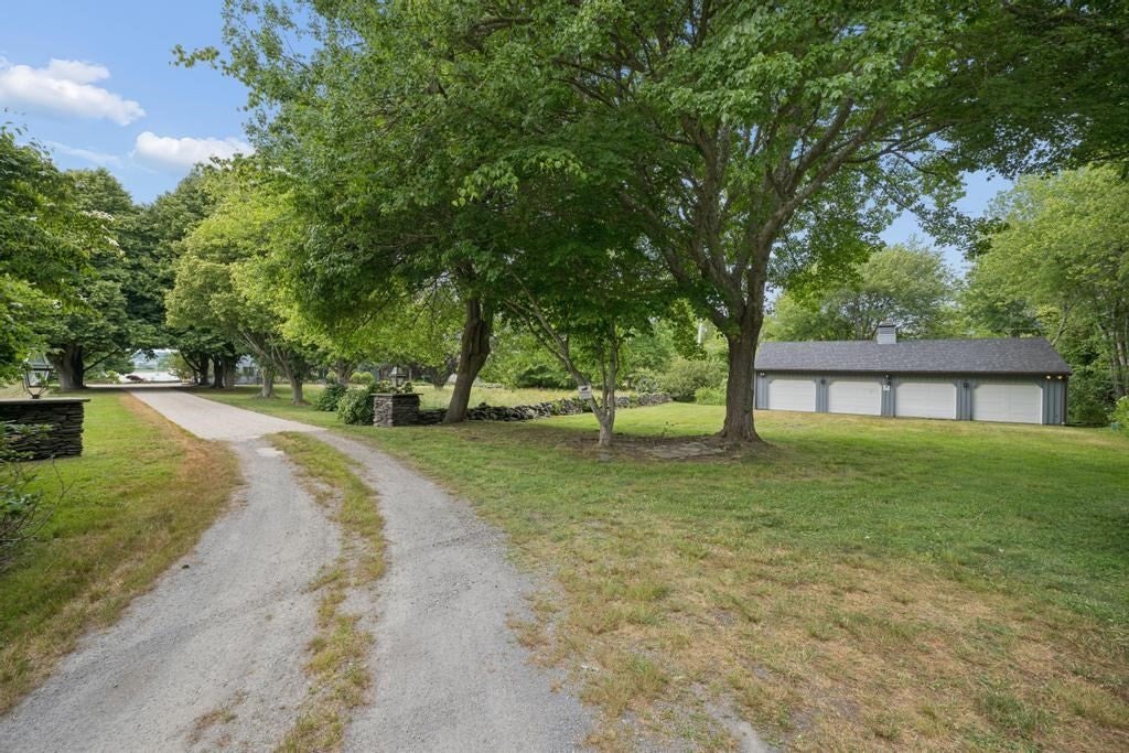 683 Neck Road, Tiverton, RI Photo #14