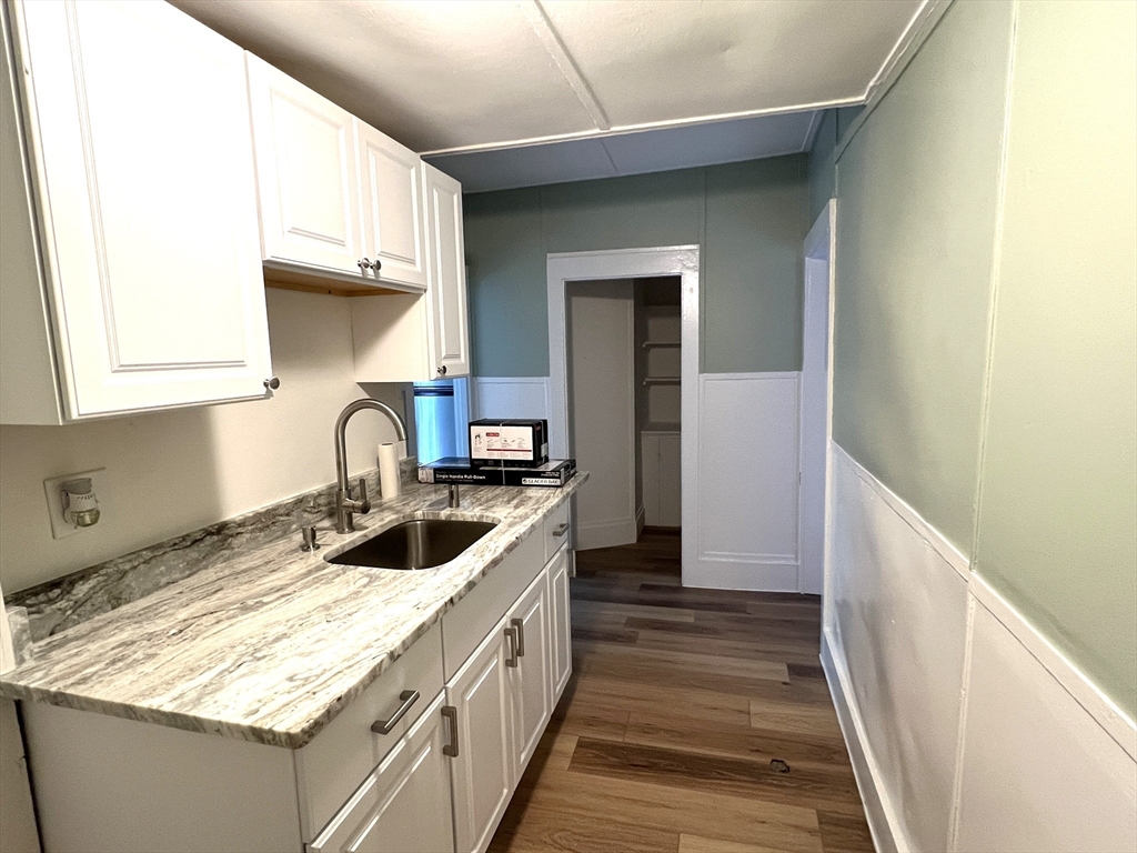 513-517 Franklin St 517