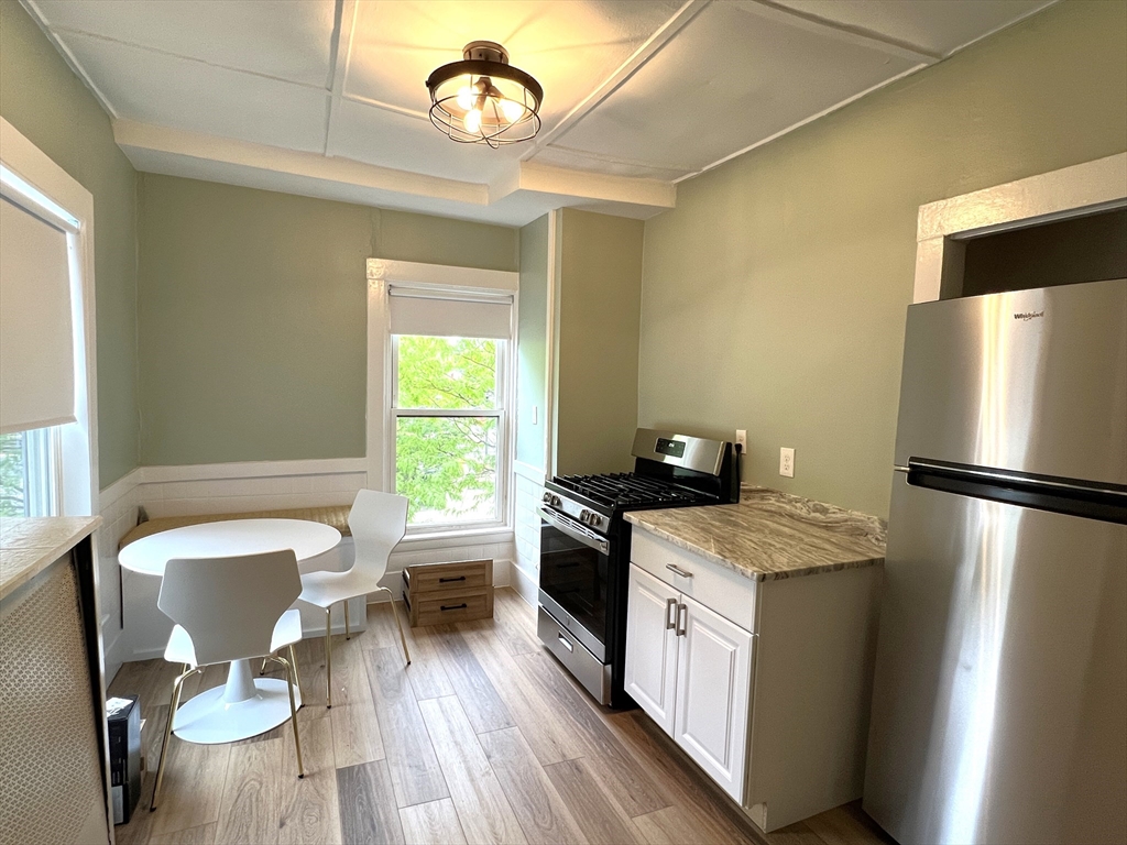 513-517 Franklin St 517