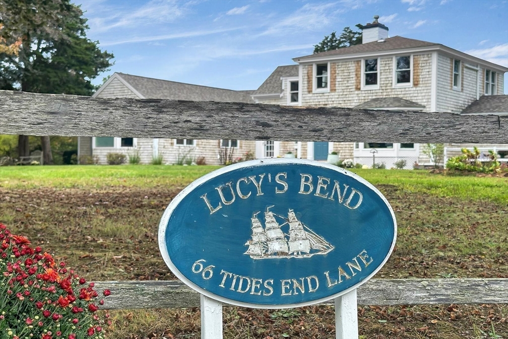 66 Tides End Ln