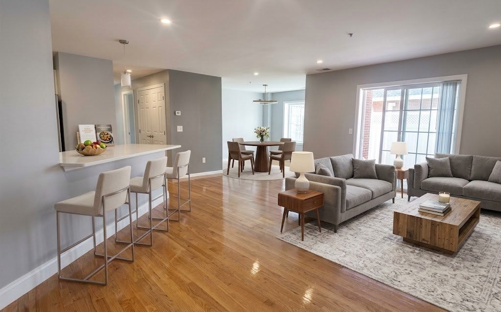 7 Conant Rd #19, Winchester, MA, 7 Conant Rd #19, Winchester, MA Photo #2