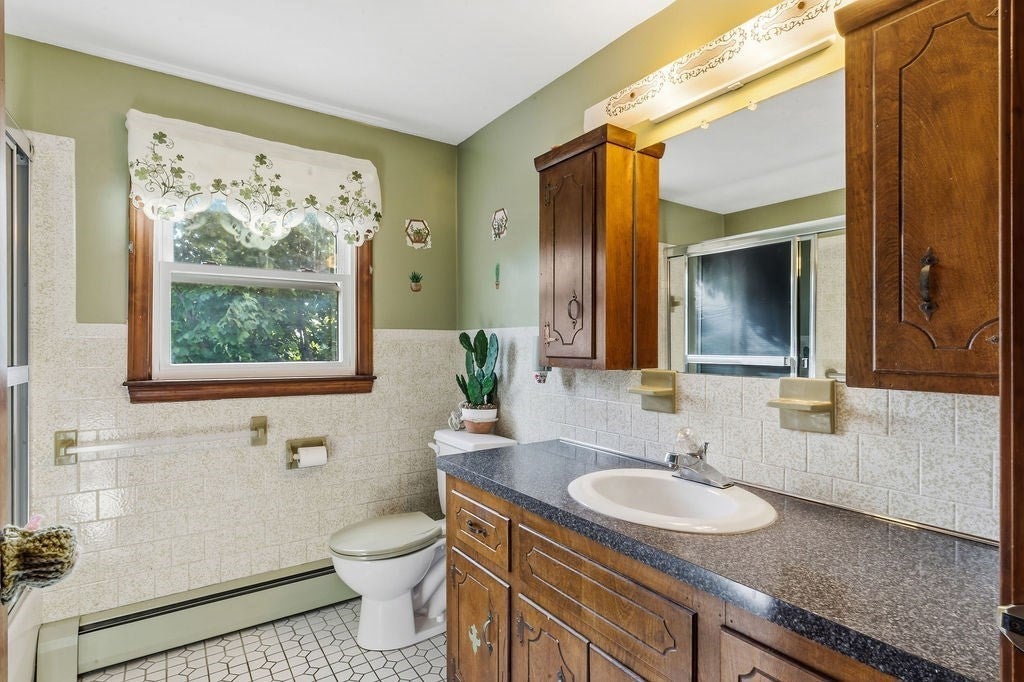 7 Charlotte Dr, Bristol, RI, 7 Charlotte Dr, Bristol, RI Photo #9
