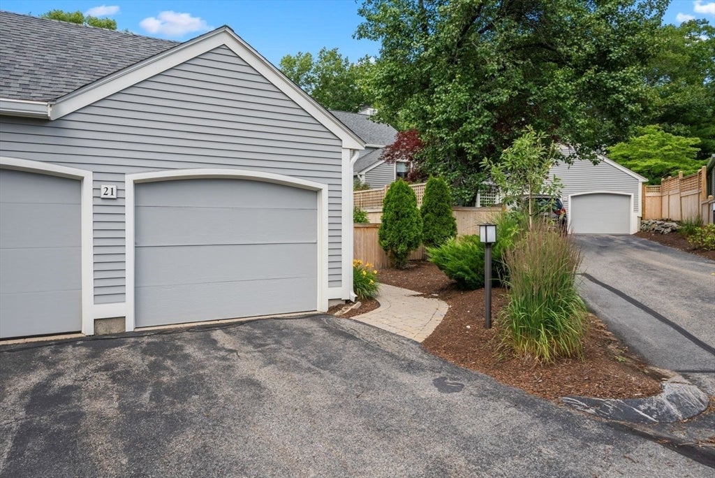 21 Hillside Drive 21