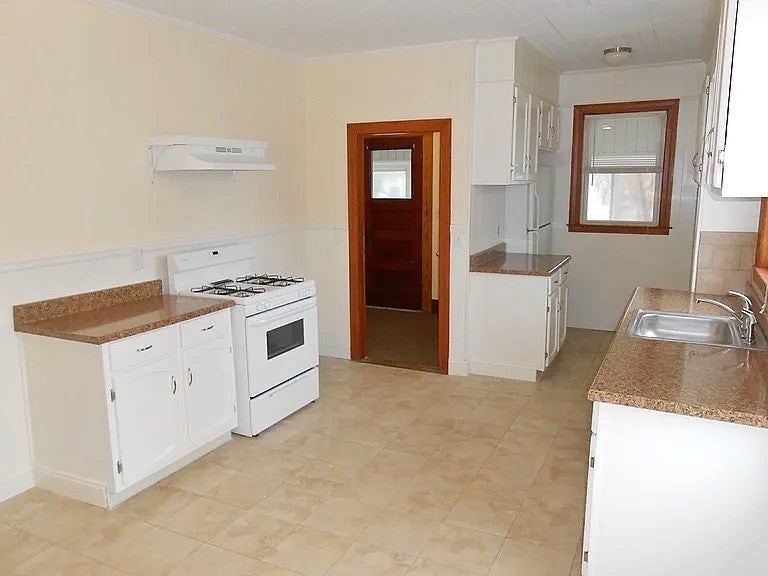 42 Bradford Street #3, Quincy, MA, 42 Bradford Street #3, Quincy, MA Photo #2
