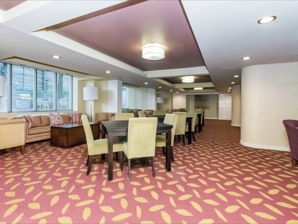 Brookline, Massachusetts 02445, United States, 1 Bedroom Bedrooms, ,1 BathroomBathrooms,Residential,Active,147282