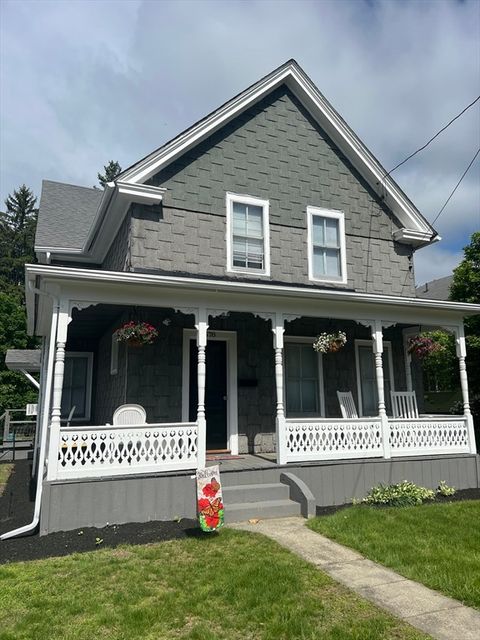 678 School Street Webster MA 01570