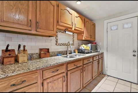 Photo of 30 Wall St #1, Worcester, MA 01604 (MLS # 73510994)