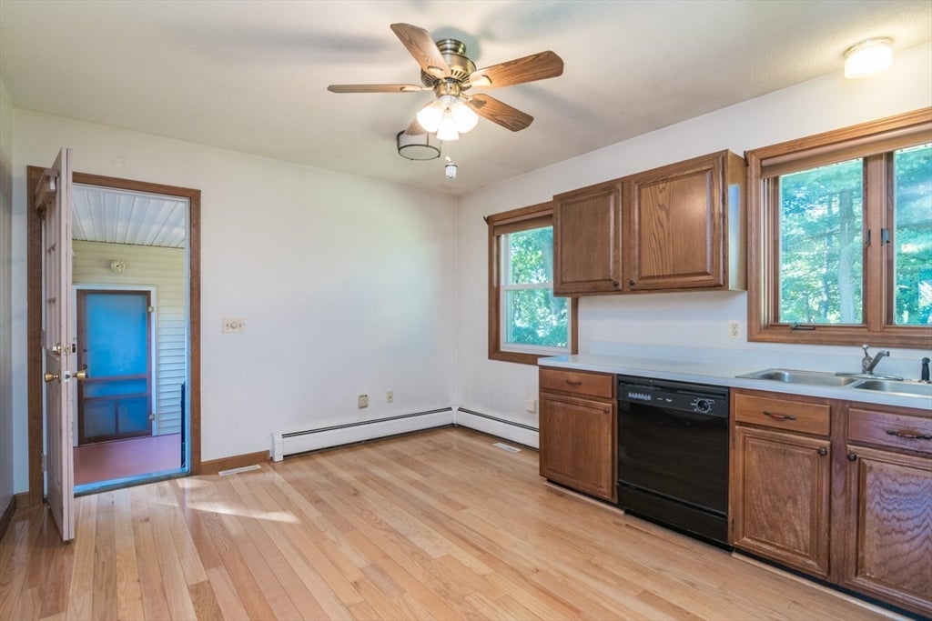 63 Tinkham Rd, Springfield, MA, 63 Tinkham Rd, Springfield, MA Photo #8