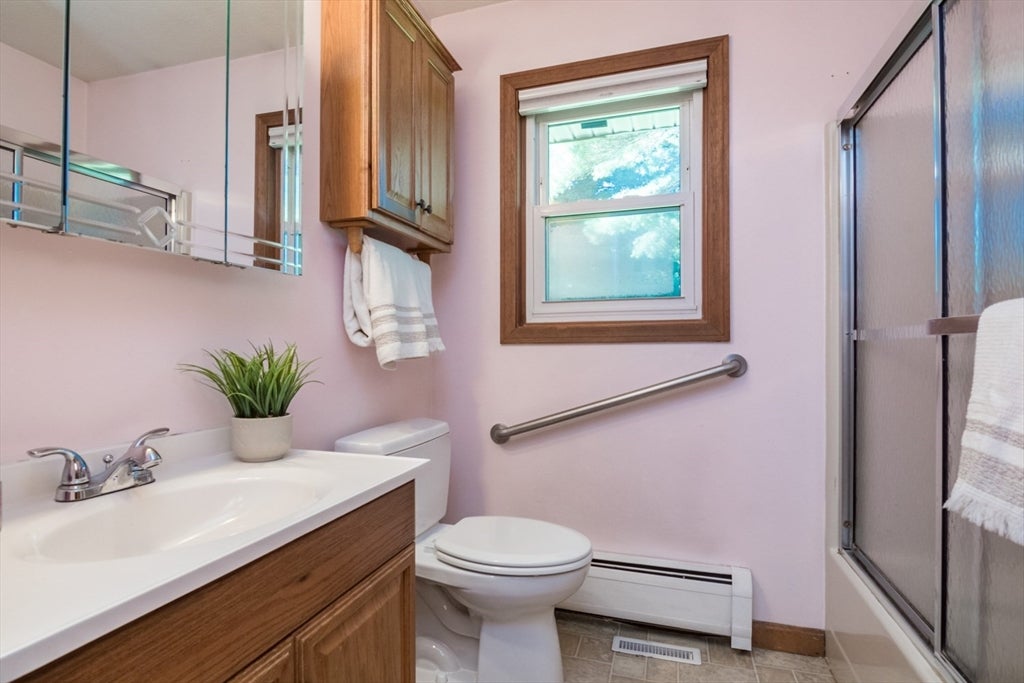 63 Tinkham Rd, Springfield, MA, 63 Tinkham Rd, Springfield, MA Photo #17