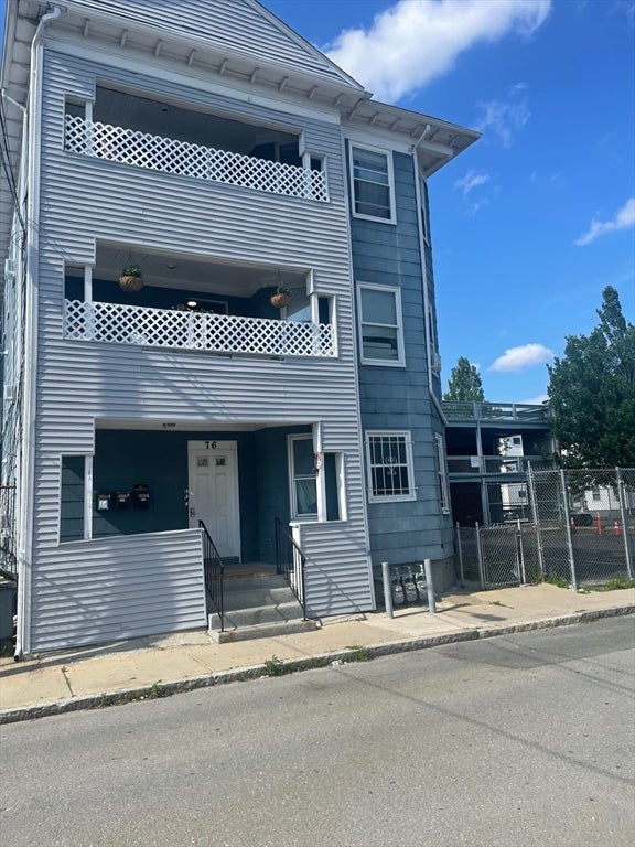 Photo of 76 Townsend, Worcester, MA