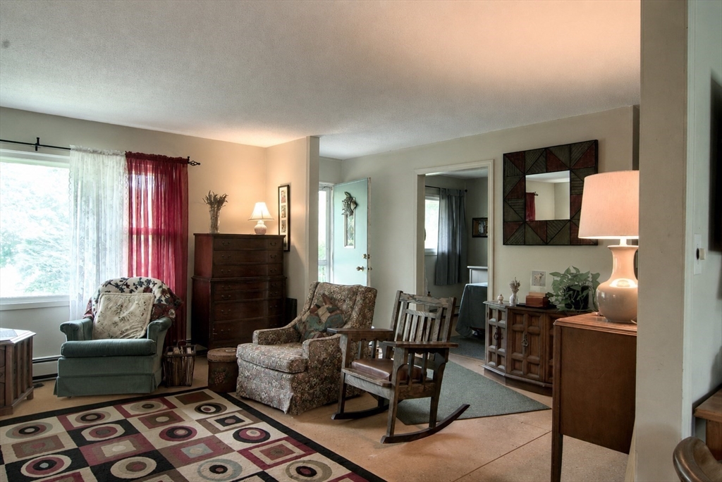 1285 Orleans Rd