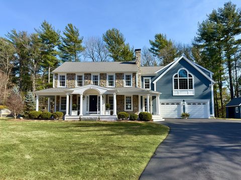 33 Wellington Dr Pembroke MA 02359