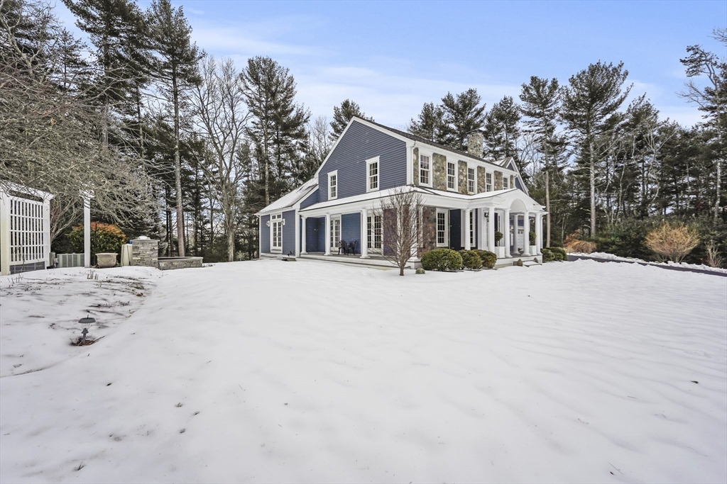 33 Wellington Dr