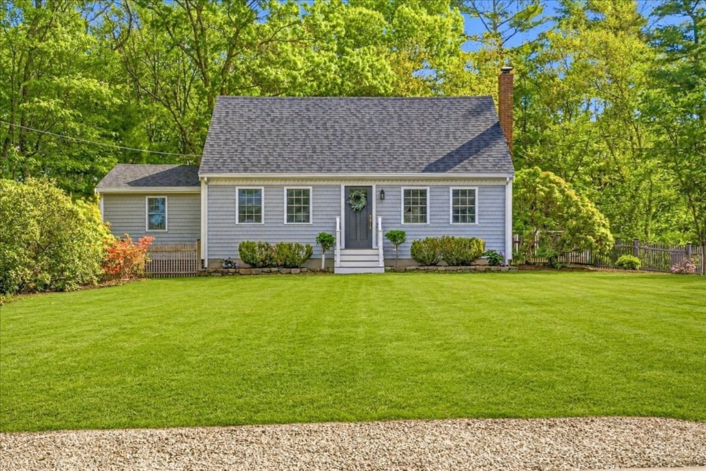 16 Churchill Rd