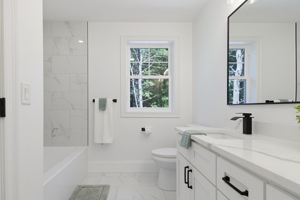 90 Berry Corner Rd, Charlton, MA Photo #25