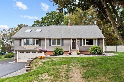 13 Riverview Ave Methuen MA 01844