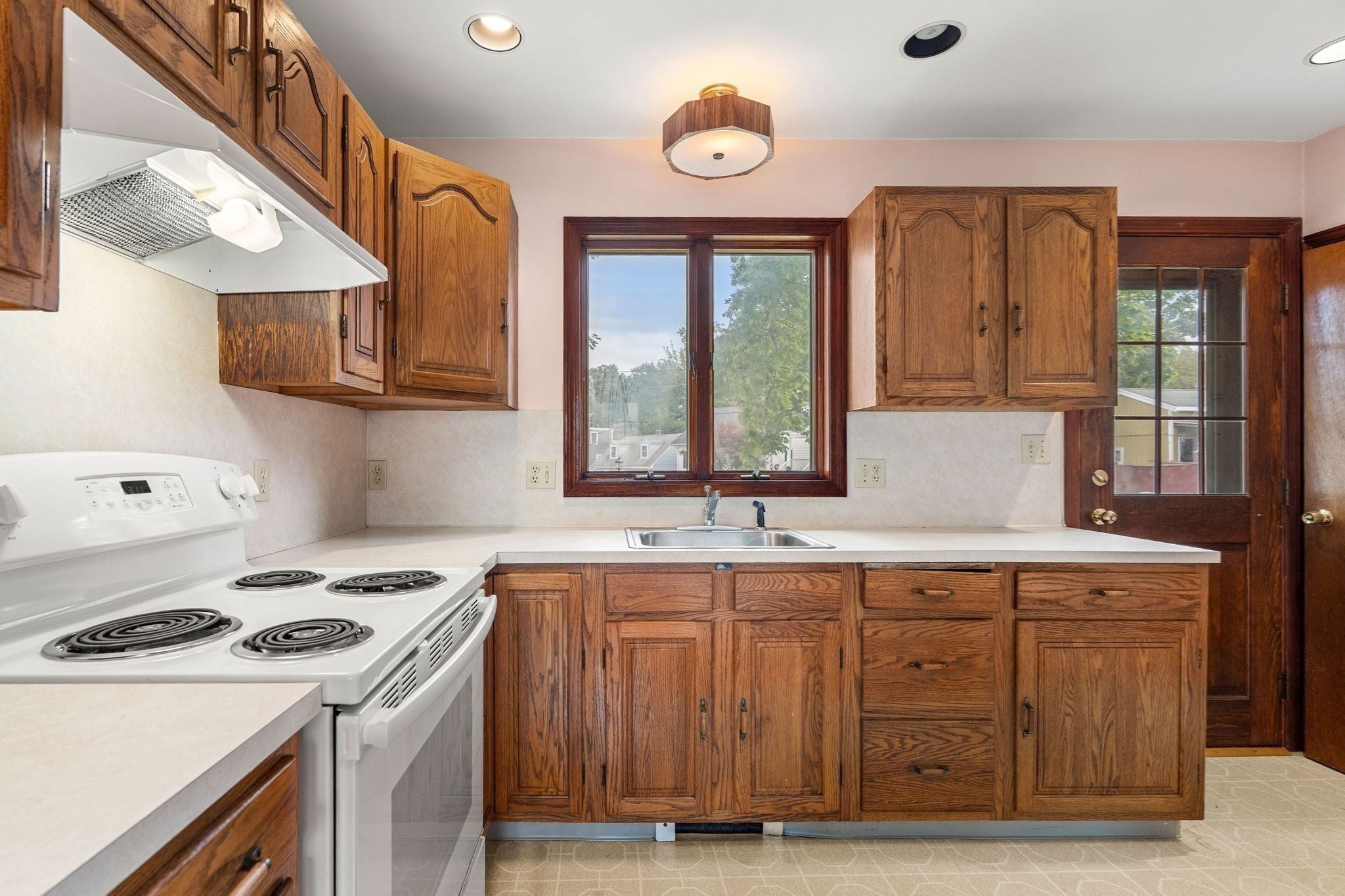 7 Enfield Road, Winthrop, MA Photo #9