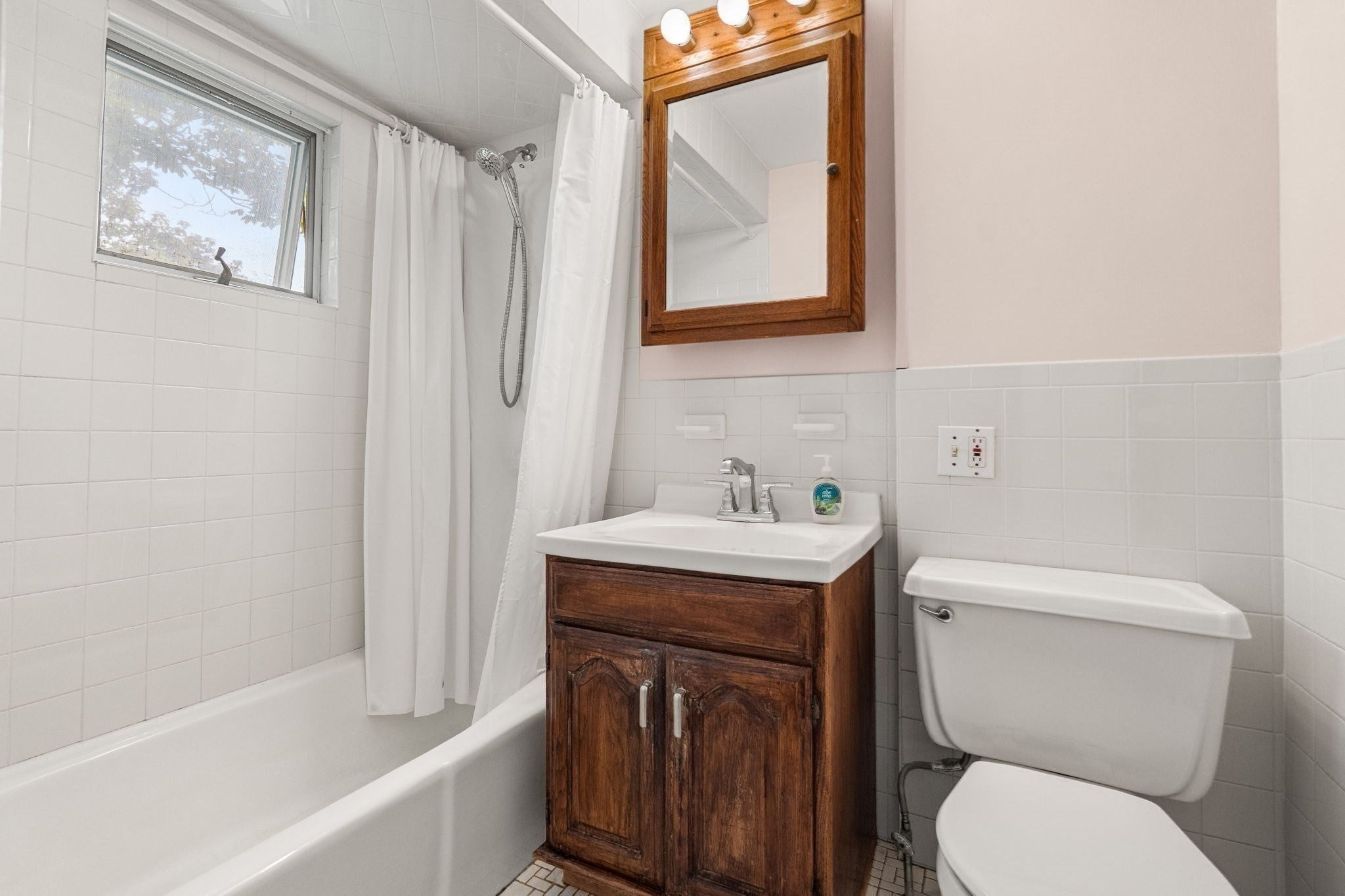 7 Enfield Road, Winthrop, MA Photo #11