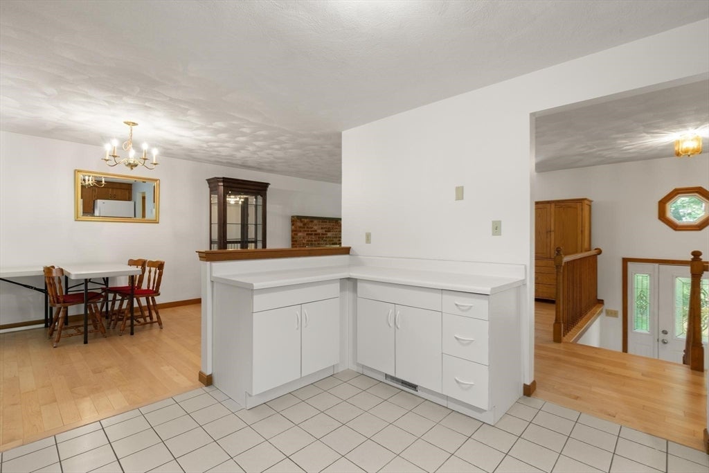 58 Roosevelt Rd, Wilmington, MA, 58 Roosevelt Rd, Wilmington, MA Photo #9