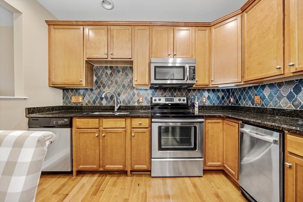 414 John Mahar Hwy A402