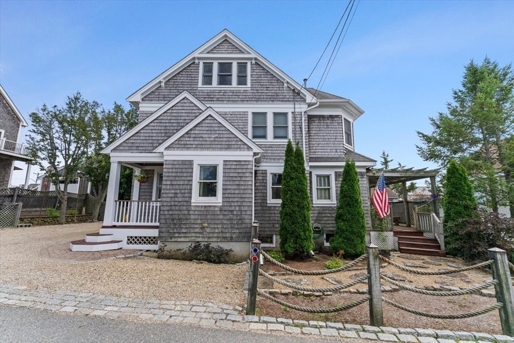 9 62nd St