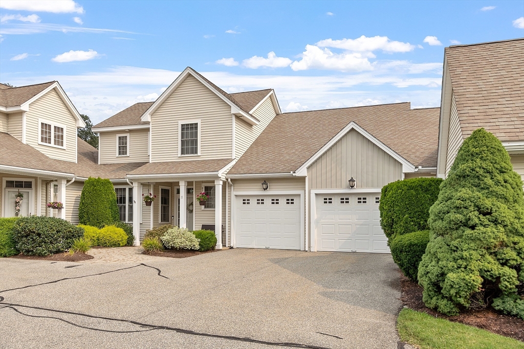 11 Emerald Court 11