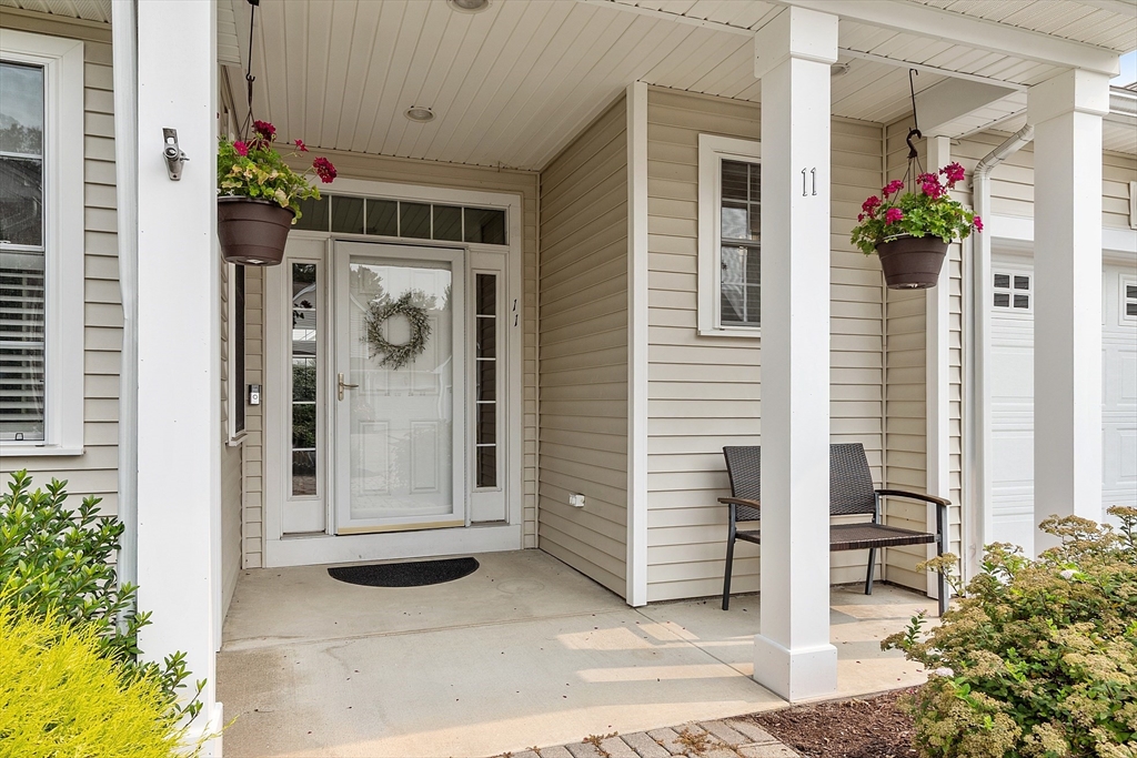 11 Emerald Court 11