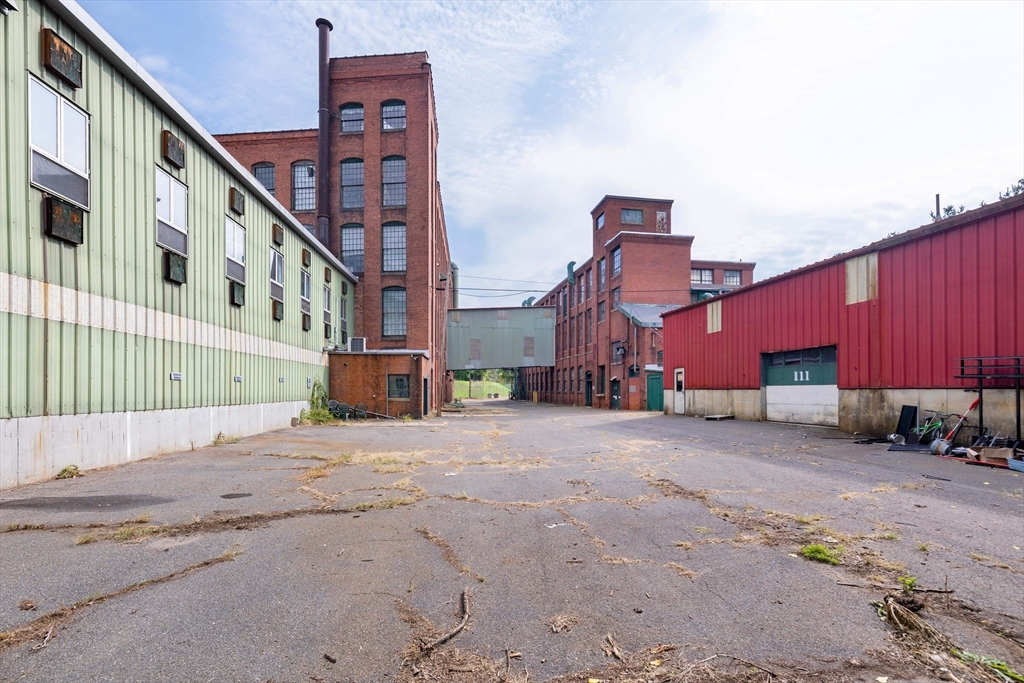 35 Lower Grape St