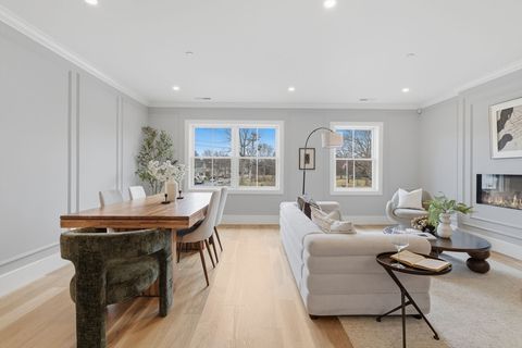 33 Chestnut St 2 Andover MA 01810