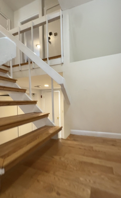 12 Follen St TOWNHSE