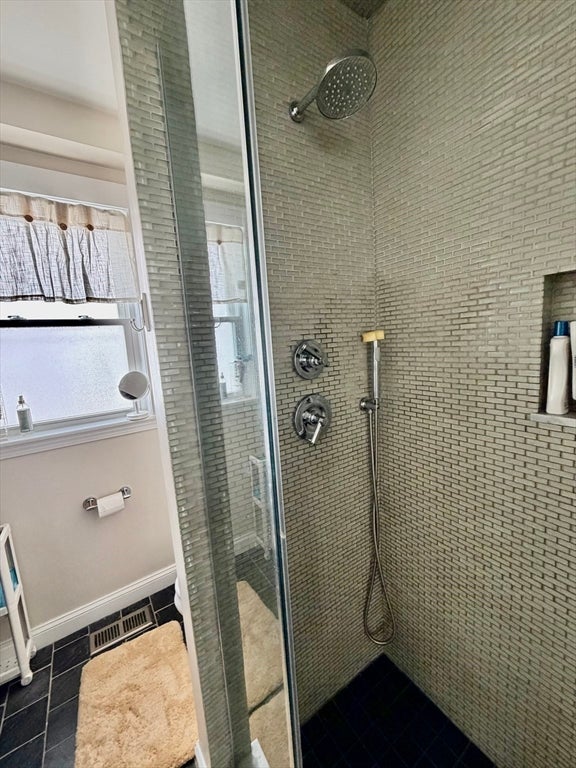 88 Gardner St #88/1, Waltham, MA Photo #8