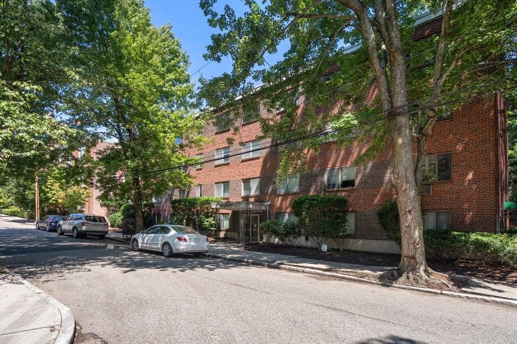 133 Beaconsfield Rd #44, Brookline, MA, 133 Beaconsfield Rd #44, Brookline, MA Photo #27