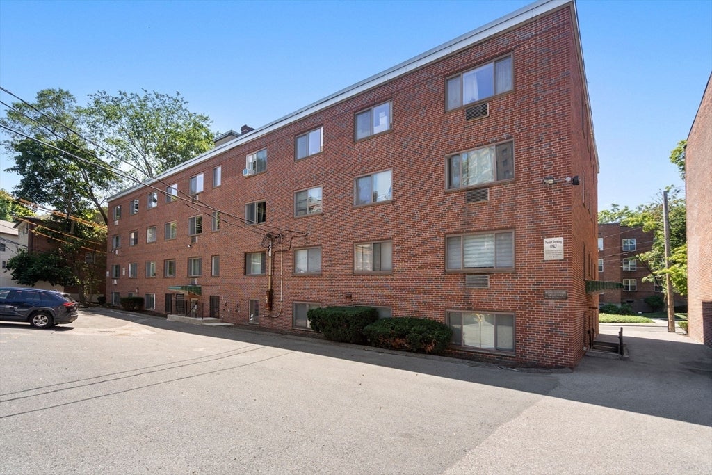 133 Beaconsfield Rd #44, Brookline, MA, 133 Beaconsfield Rd #44, Brookline, MA Photo #24
