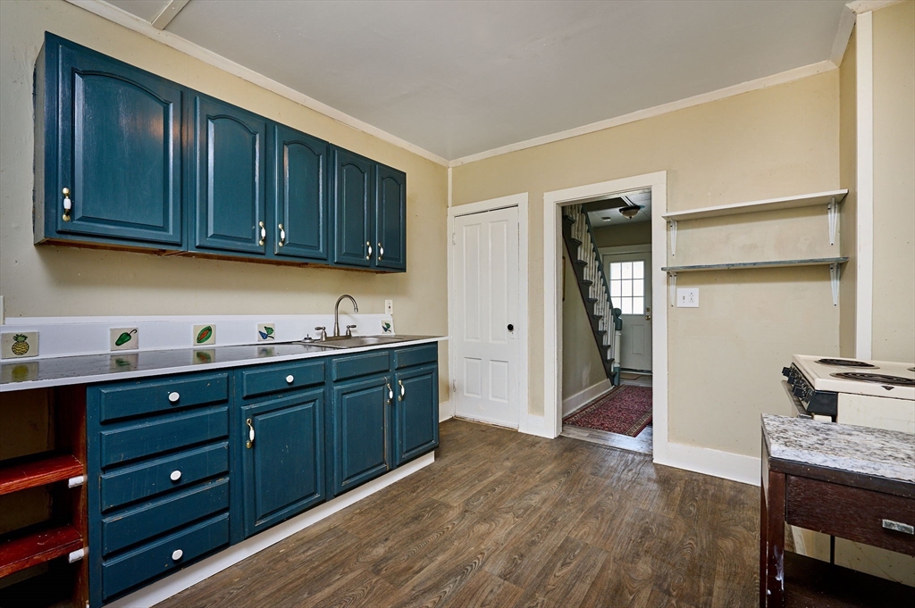 111-113 Deerfield St