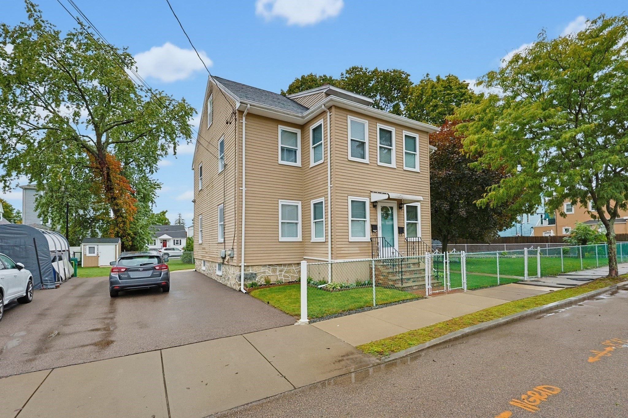11 Heaton Ave