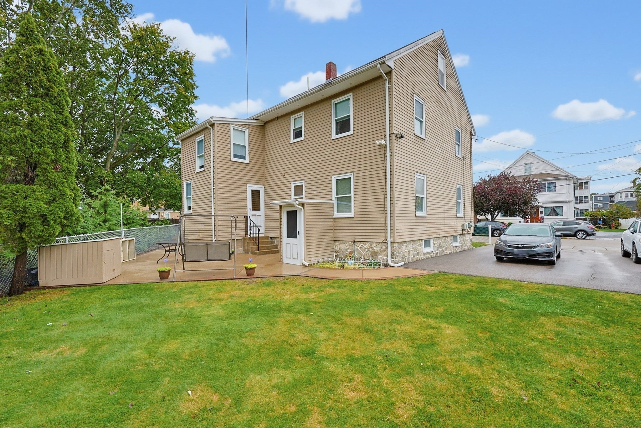 11 Heaton Ave