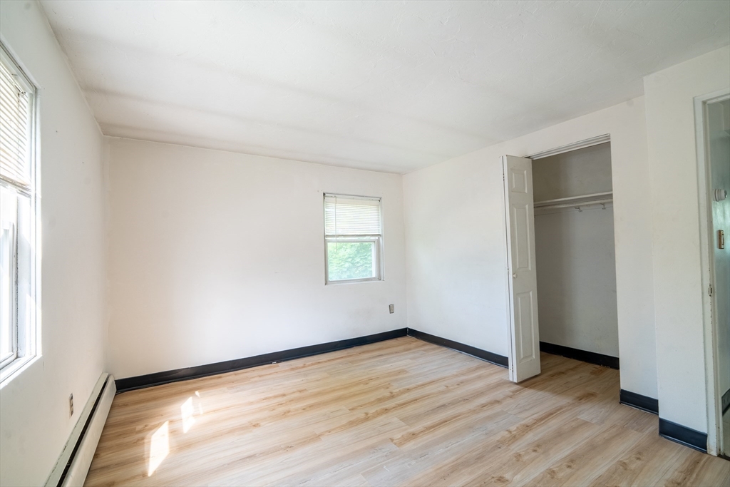 153 Commercial St 5