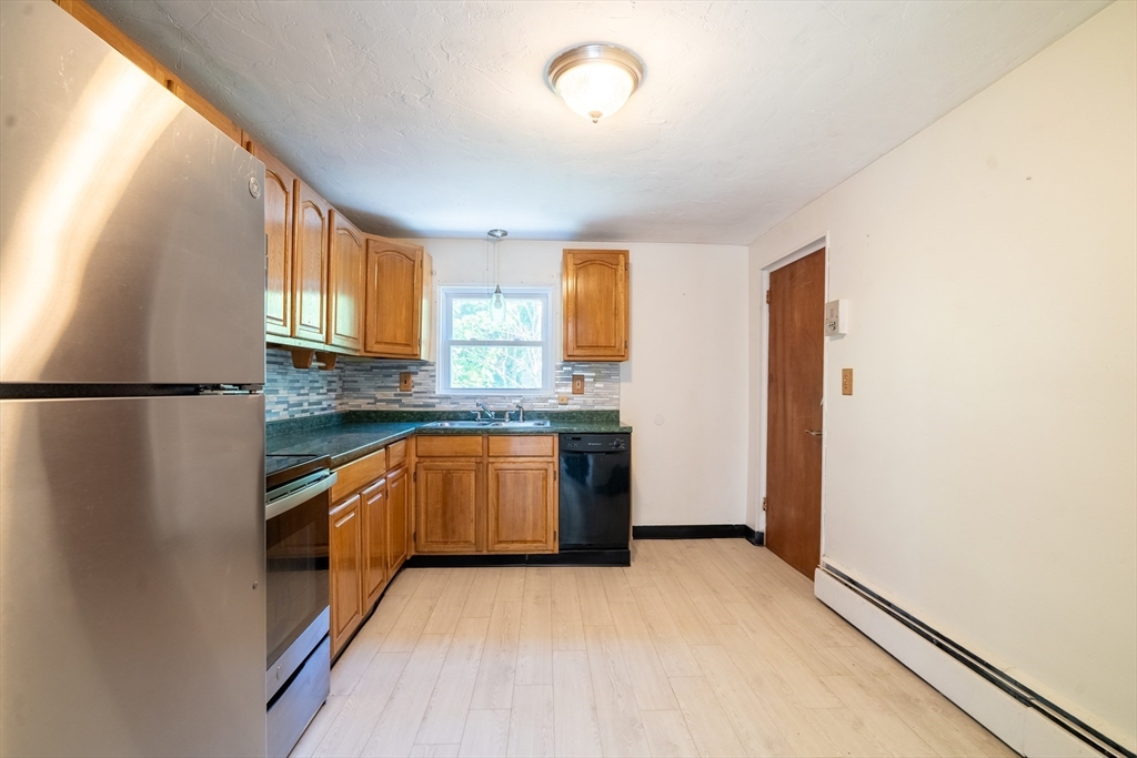 153 Commercial St 5