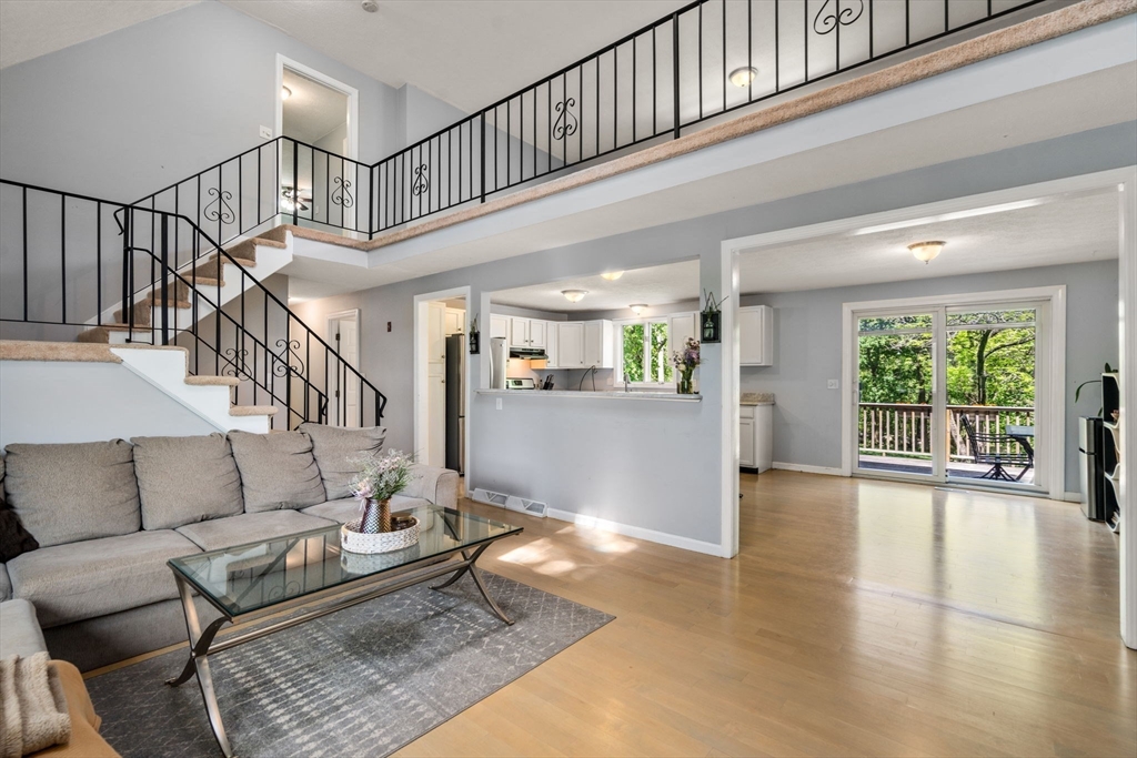 8 Sampson Dr