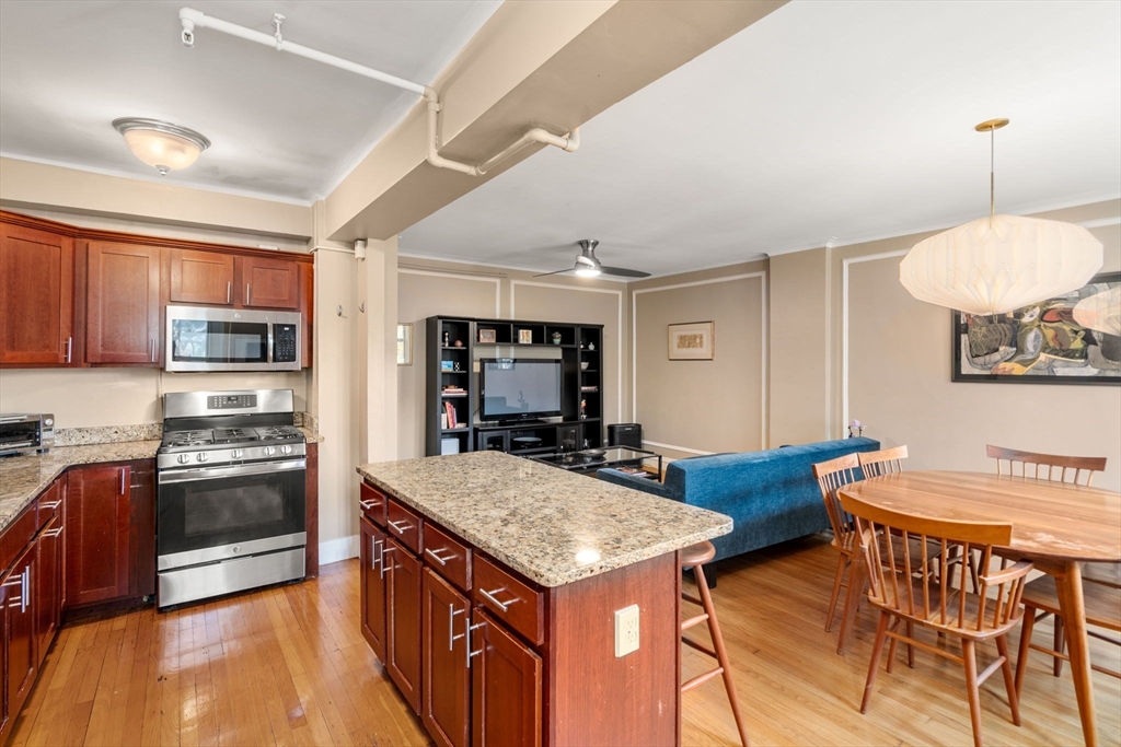 1450-1454 Beacon St 301