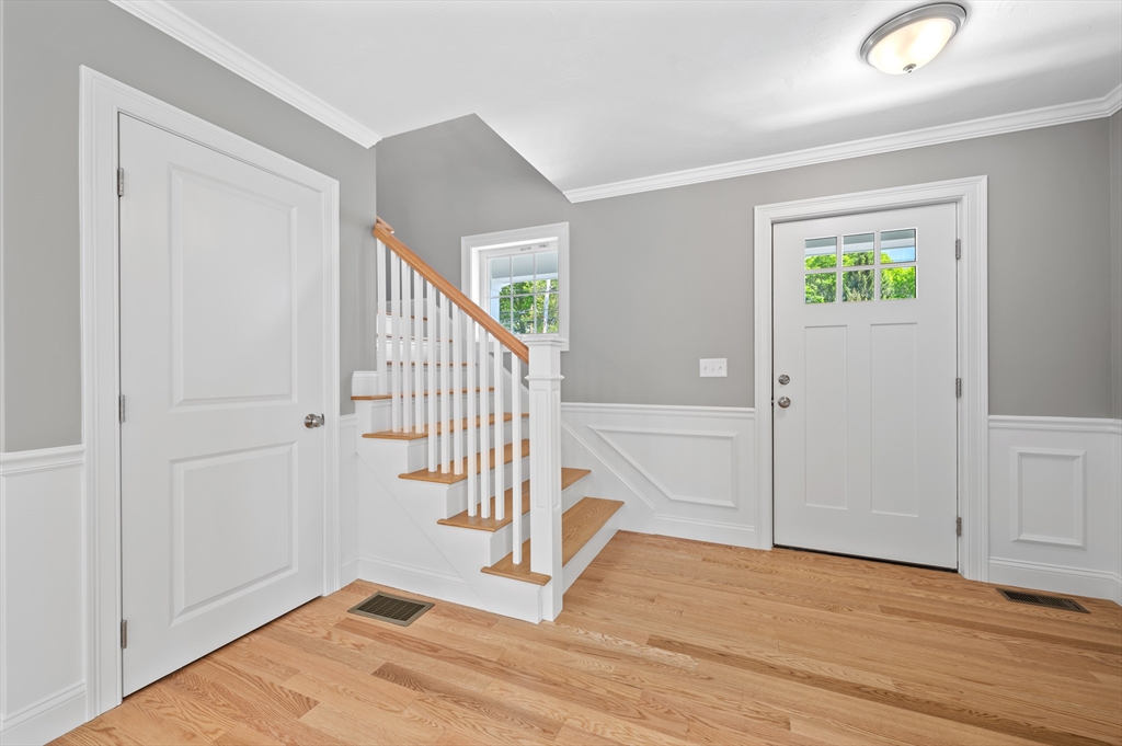 233 West Mountain Street