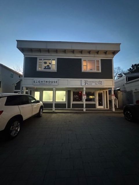 Photo of 199 Pleasant St #2R, Marblehead, MA 01945 (MLS # 73484897)