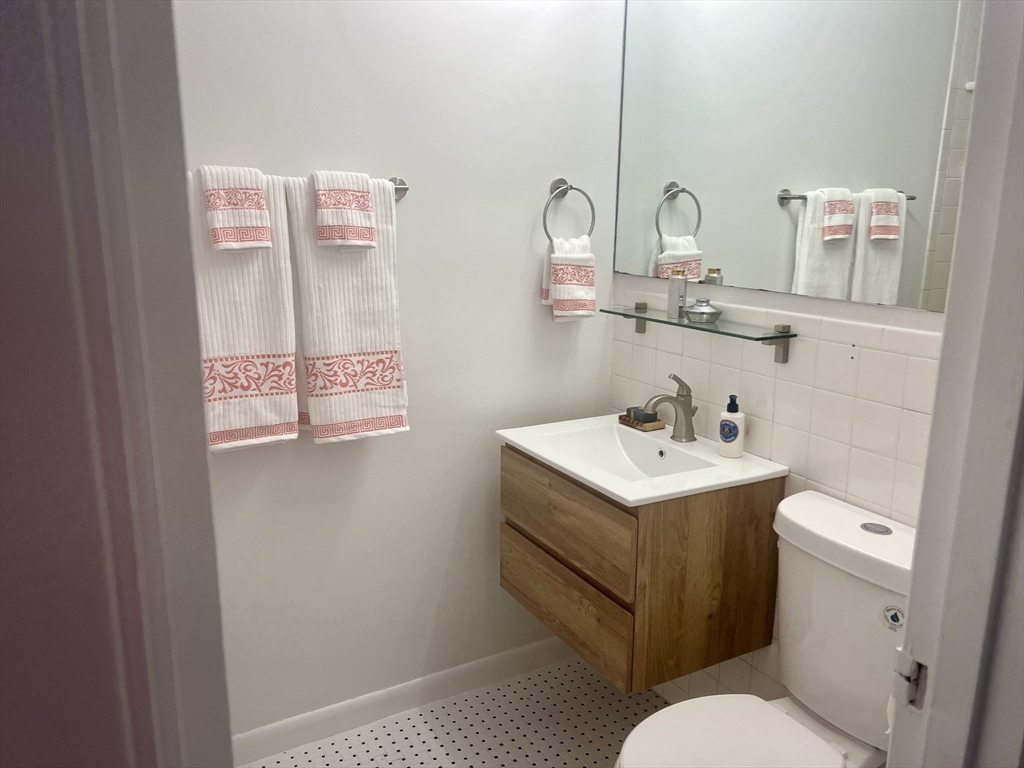 1643 Cambridge St #52, Cambridge, MA Photo #12