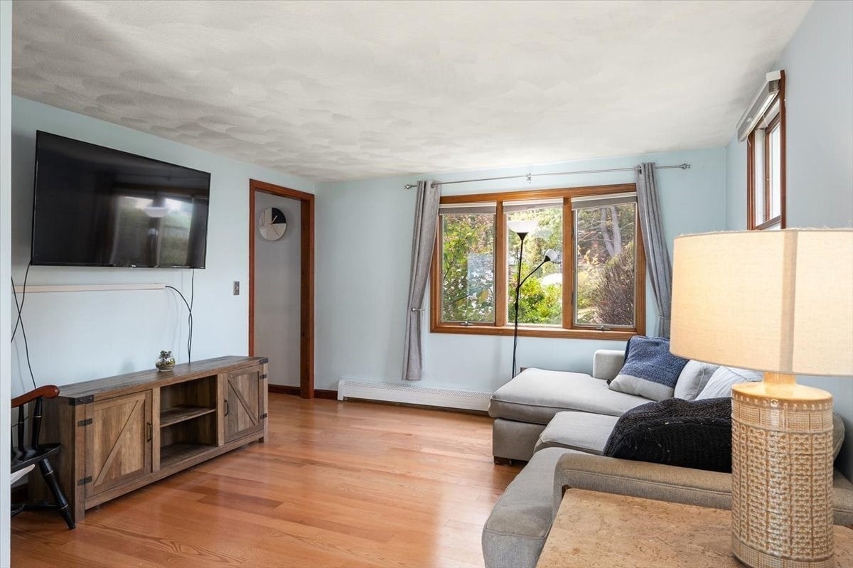 20 Jeffrey Rd, Billerica, MA, 20 Jeffrey Rd, Billerica, MA Photo #8